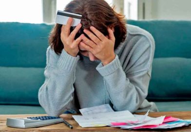 El sueldo no alcanza: 56,4% de los hogares se endeuda y más de la mitad no llega al día 20 del mes