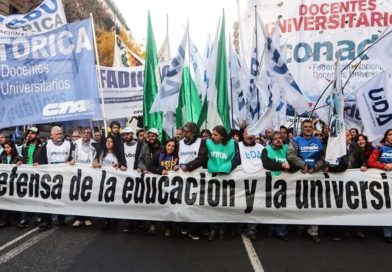 Paro universitario: los salarios de los docentes cayeron un 34% en dos años