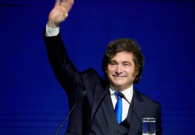 Milei se mostró con Adorni tras la suba de la inflación a 3,4%