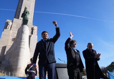 Reclamos de Pullaro por obra pública en el Día de la Bandera