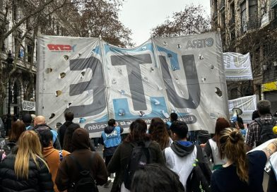 Paro docente nacional: CTERA y SUTEBA se movilizaron para exigir la convocatoria a la paritaria y denunciar el ajuste educativo