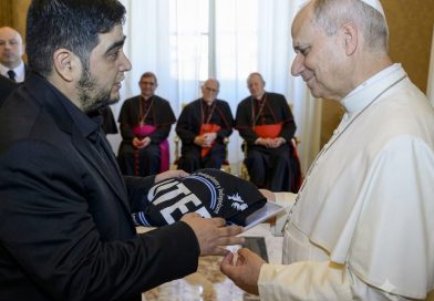 Una delegación del Vaticano se suma a una cumbre sobre pobreza y endeudamiento en La Matanza