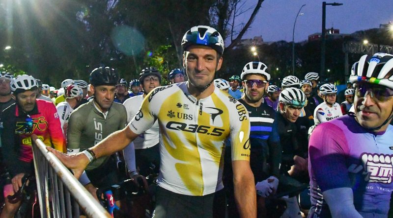 Con Scaloni como protagonista, 3.500 ciclistas coparon las calles y autopistas de Buenos Aires